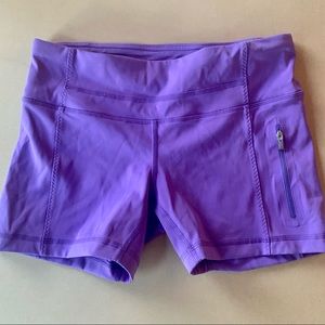 Lululemon shorts size 4